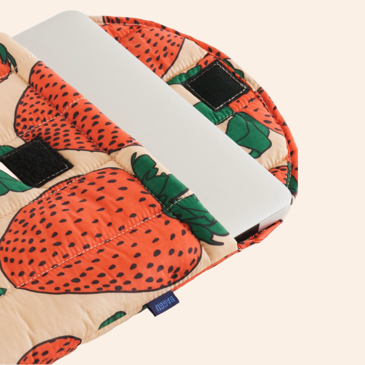 Baggu Laptop Sleeve - Strawberry