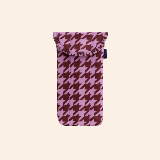 Baggu Puffy Glasses Sleeve - Pink Houndstooth