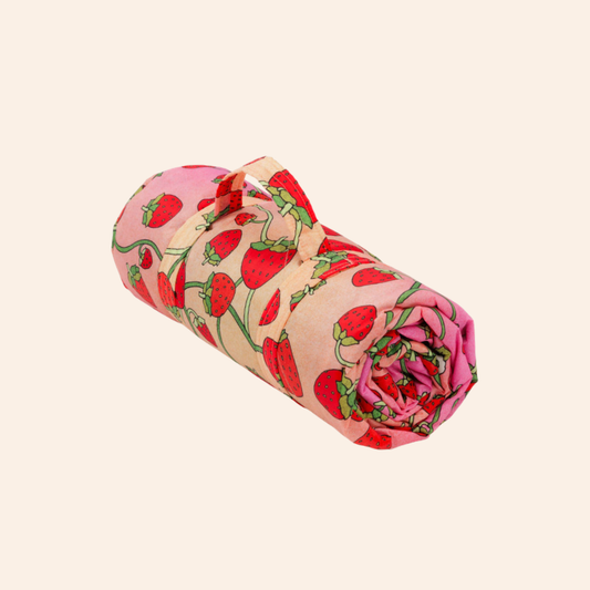 Baggu Puffy Picnic Blanket - Strawberry Blossom